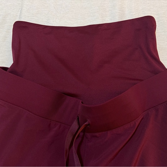Wine/Burgundy Maternity Scrub Set - Easy Stretch - Small - Picture 4 of 8